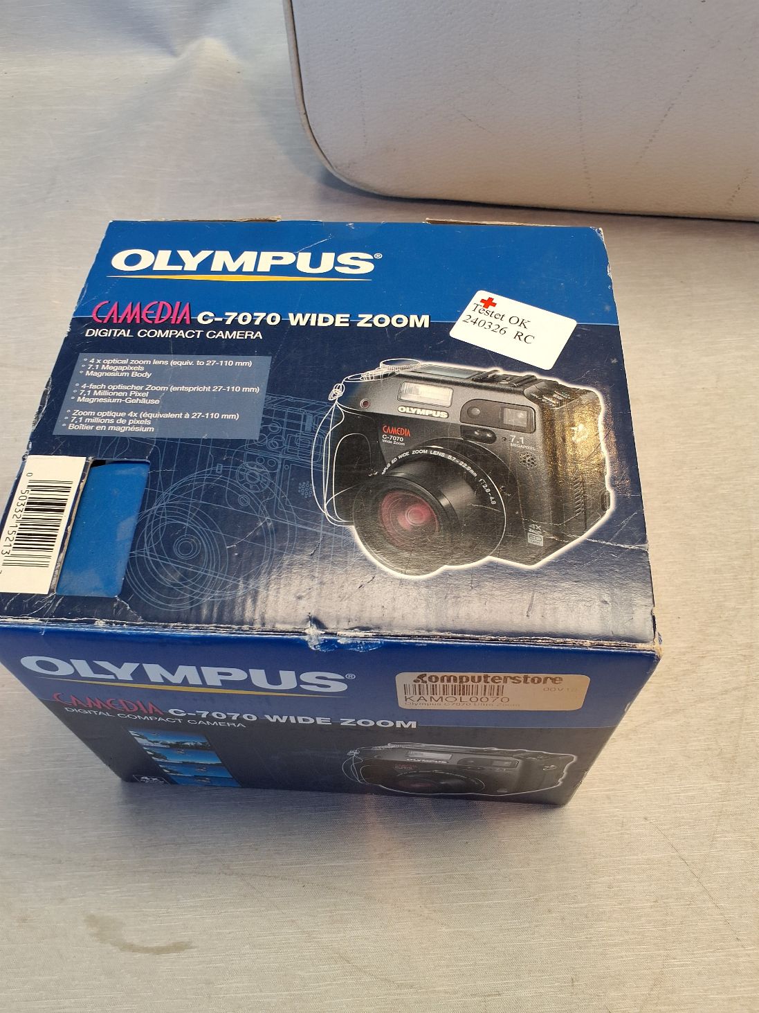 Olympus C 7070
